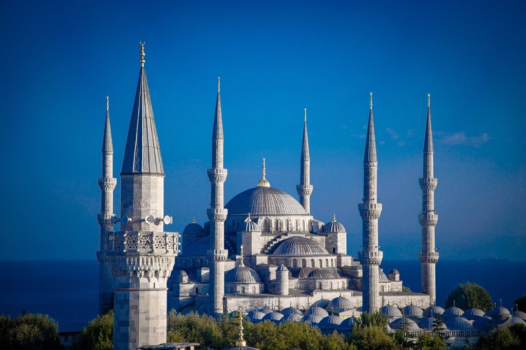 The Best Views in Eminönü: Capture Istanbul's Beauty