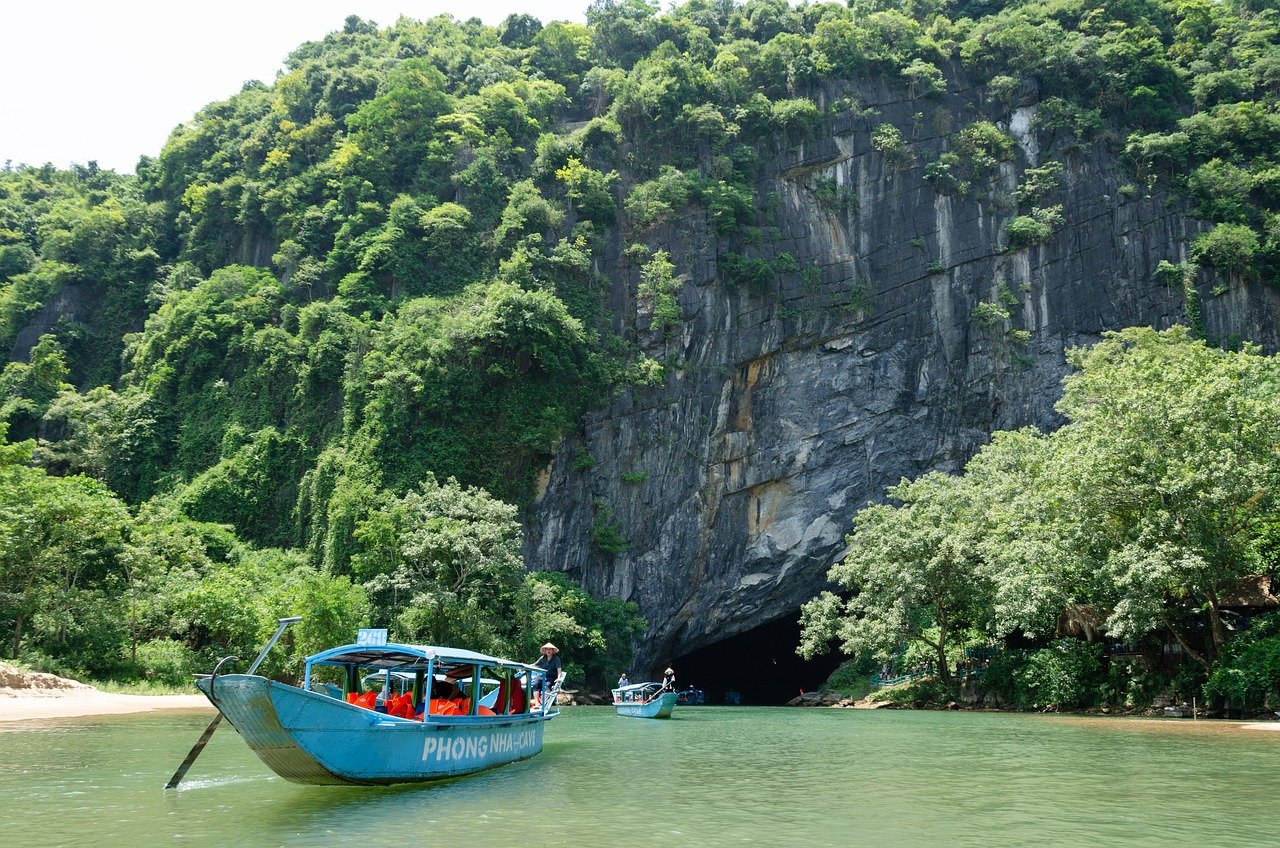 Culinary Delights on the Water