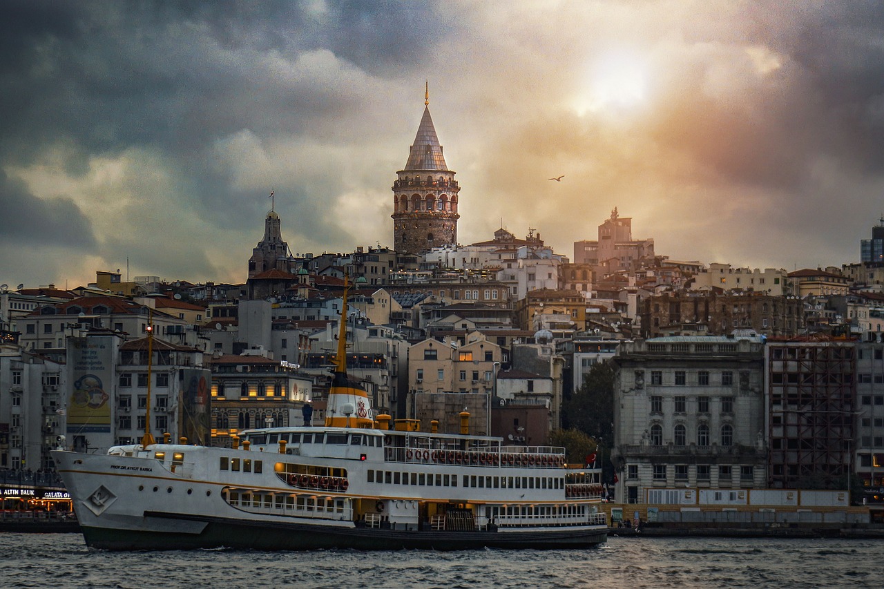 Sunset Cruises: A Magical Experience