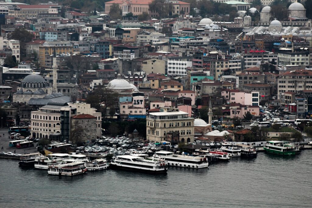 Unforgettable Experiences Await in Eminönü